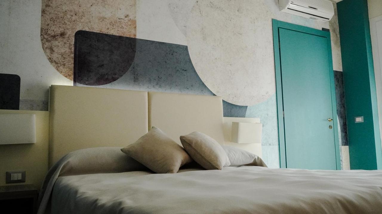 Hotel Kaly Ventimiglia Exteriér fotografie