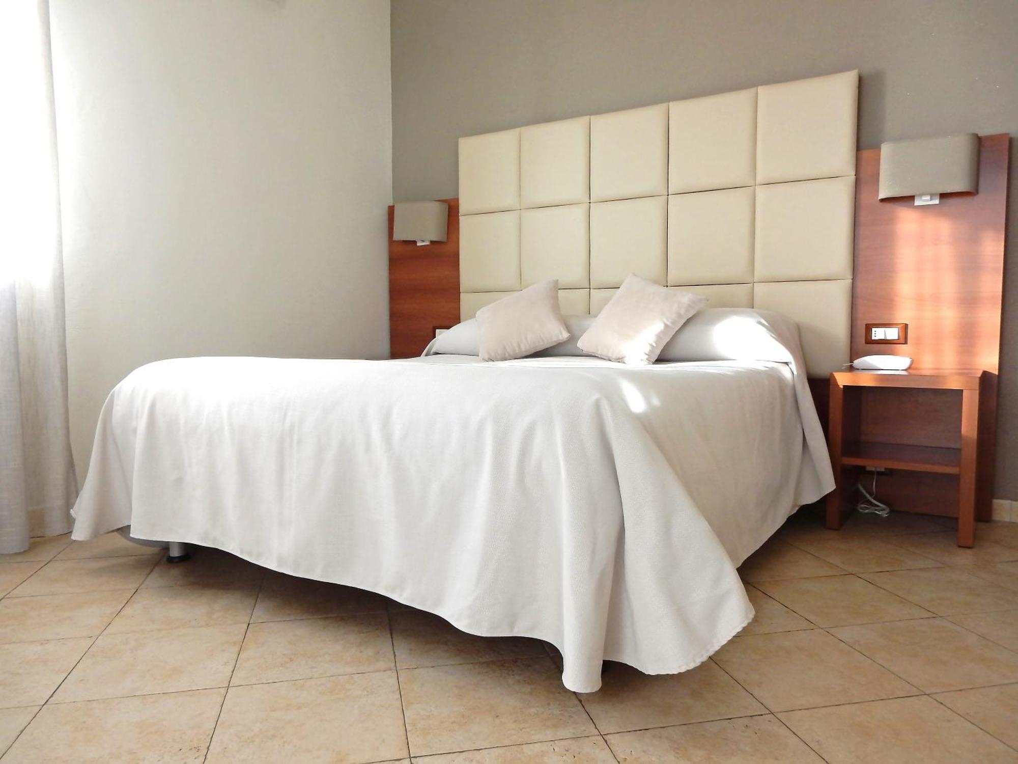 Hotel Kaly Ventimiglia Exteriér fotografie