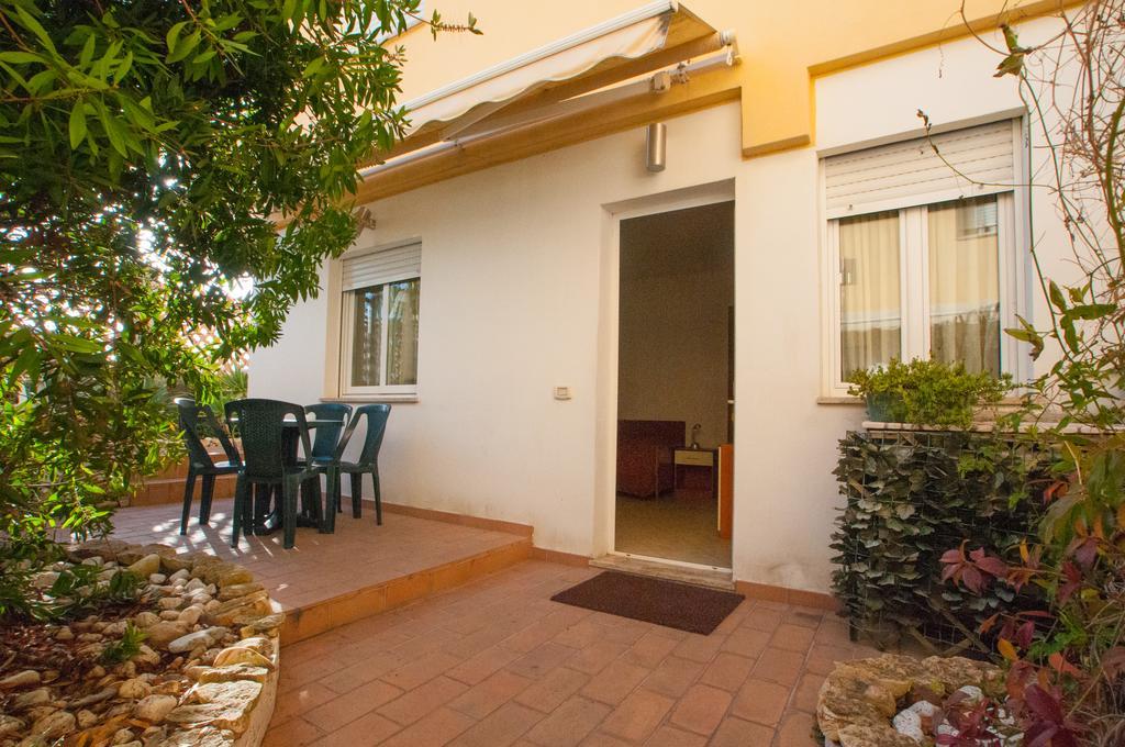 Hotel Kaly Ventimiglia Pokoj fotografie